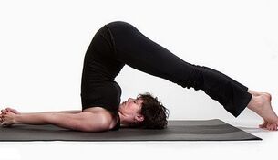 Pozițiile yoga pentru slăbirea abdomenului