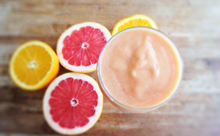 Smoothie de grapefruit și portocală pentru scăderea în greutate